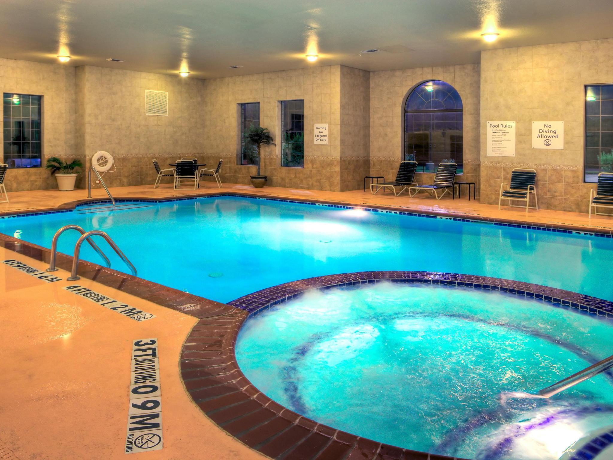 Holiday Inn Express And Suites Granbury By Ihg Εξωτερικό φωτογραφία